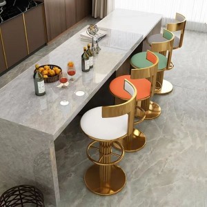 Сучасний золотий каркас із хромованим розкішним золотим барним стільцем. Високий стілець для барних меблів