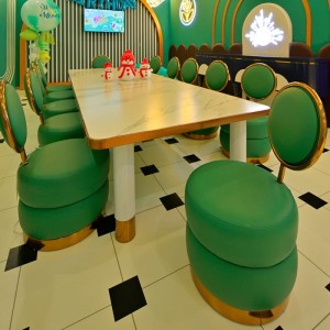 أثاث وطاولات وكراسي مخصصة للمنطقة العامة التجارية لمقهى مكتبة الفندق وحدائق الأطفال