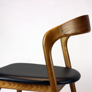 Мебель в шведском стиле, обеденный стул из орехового дерева и ясеня