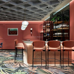 Kavárenský nábytek Restaurace Vysoké nohy Barové stoličky Sada barových židlí